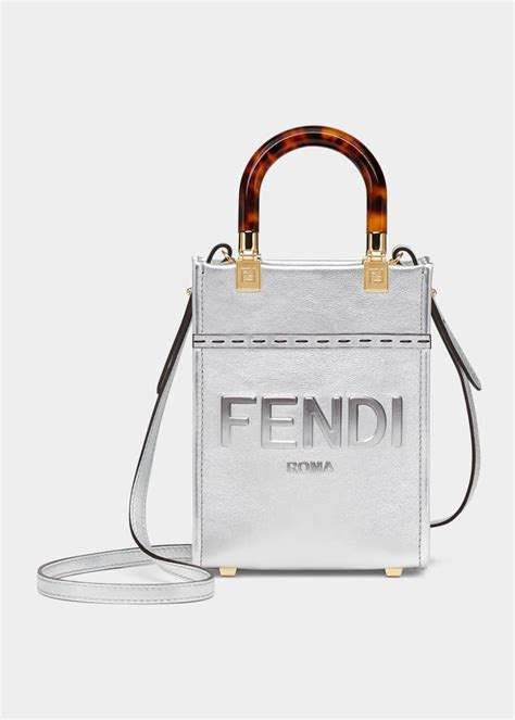 borsa shopper fendi costo|fendi mini tote bag.